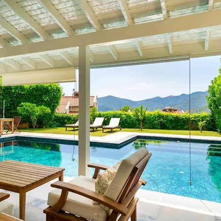 Sea View & Private Pool-peony فيلة غوجيك