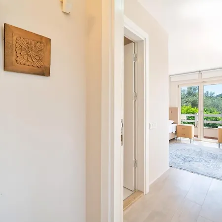 Sea View & Private Pool-peony